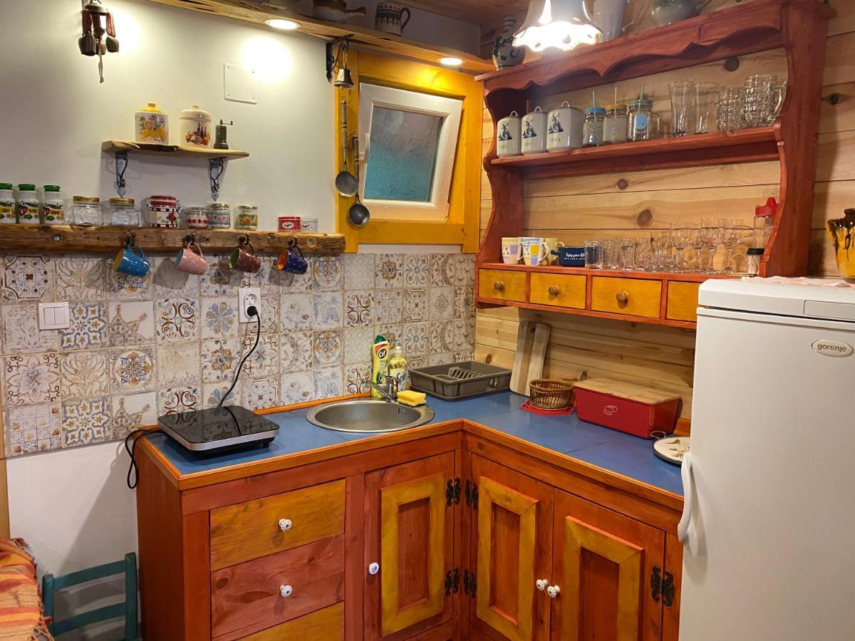Brvnara Kraj Dunava Zelena Oaza Banostor Exterior foto